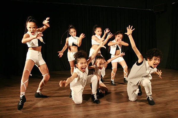 Lớp Học Nhảy Hiện Đại Cho Trẻ Em Được Nhiều Bố Mẹ Lựa Chọn